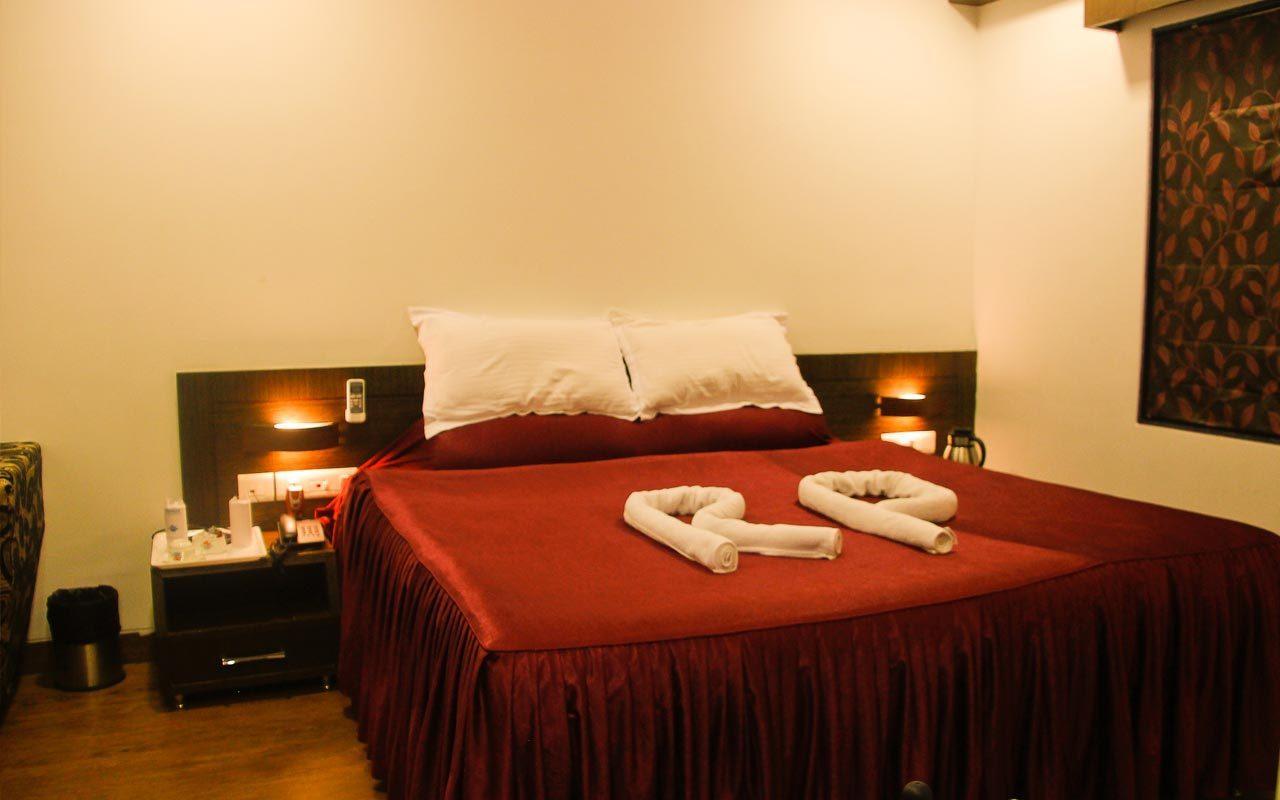 Hotel Rajashree Palace สิริกุรี ภายนอก รูปภาพ